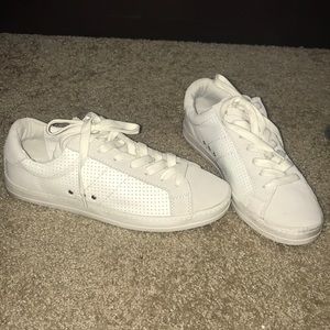 Steve Madden Women’s Blast sneaker